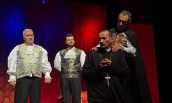 İstanbul Tiyatrosu Tartuffe ile Denizli’de sahneye çıkacak
