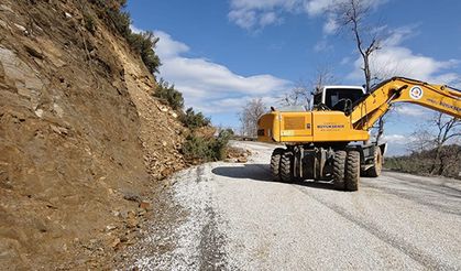 Büyükşehir ekipleri Buldan ve Babadağ yollarında