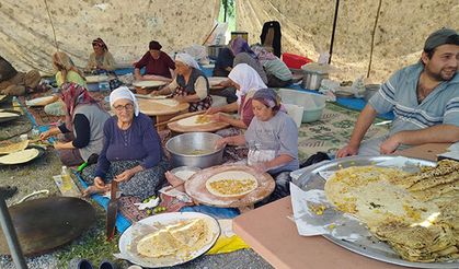 Yunus Pınarı Mezarlığında geleneksel bayram buluşması