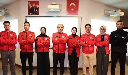 TEKNOFEST’e katılan akademisyenlere teşekkür belgesi verildi