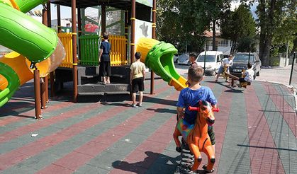 Asmalıevler Parkı yenilendi