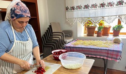 Buldanlı kadınlar kışlık gıda hazırlıklarına başladı