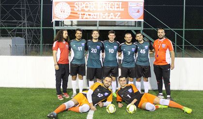 Denizli GESK B1 Futbol Süper Ligi’nde zirveye oynuyor