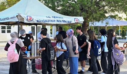 Büyükşehir’den okul yolunda sıcak sürpriz