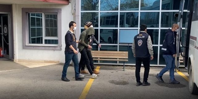 Denizli’de Yazılım Dolandırıcılarına Operasyon! 8 Gözaltı!