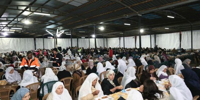 Tavas Belediyesi Binlerce Vatandaşı Gönül Sofralarında Buluşturdu