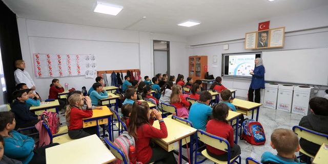 Pamukkale Belediyesinden Öğrencilere Sıfır Atık Eğitimi
