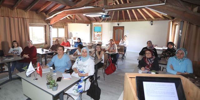 Pamukkale Belediyesi’nin Büyük Projesi Pamuk Eller Eğitimleri Başladı