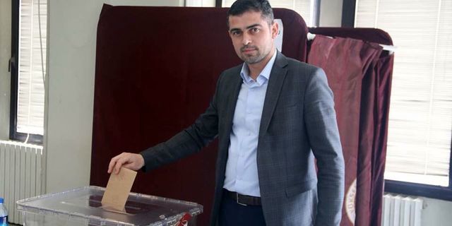 AK Parti Serinhisar İlçe Başkanı Cemal Kobaş İstifa Etti