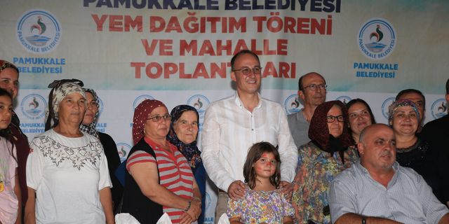 Pamukkale Belediyesi Yem Dağıtımına Akköy’de Devam Etti