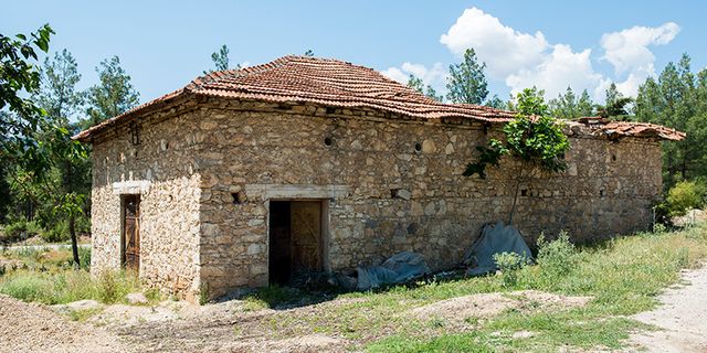 Çal’daki Atıl Durumdaki Tarihi Yapı Turizm Tesisi Olacak