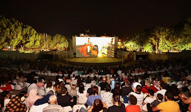 Açık Hava Sinema Günleri Devam Ediyor