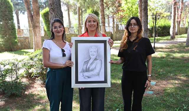 Merkezefendi Belediyesi Sanat Merkezi Gençlere Destek Oluyor