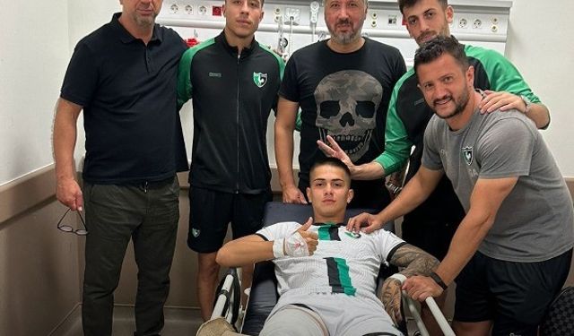 Denizlisporlu Oktay'ın tibia kemiği kırıldı