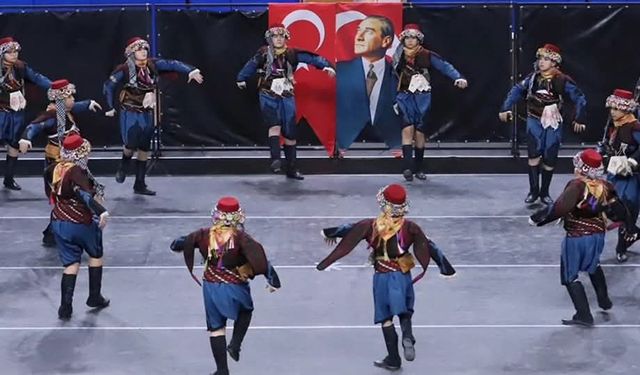 Kaleli öğrenciler halk oyunlarından şampiyonlukla döndü