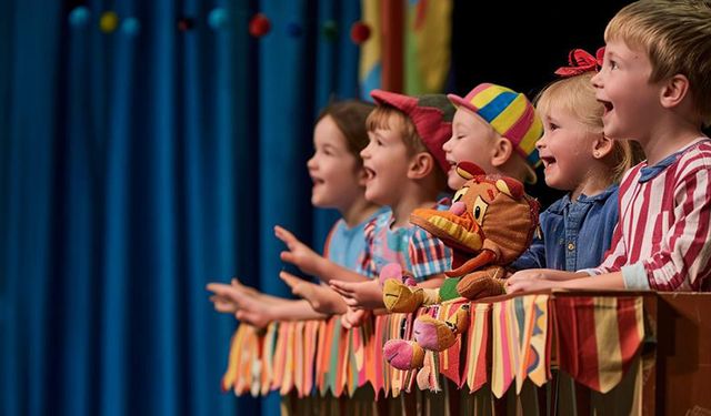 1.Uluslararası Çocuk Tiyatroları Festivali Başladı