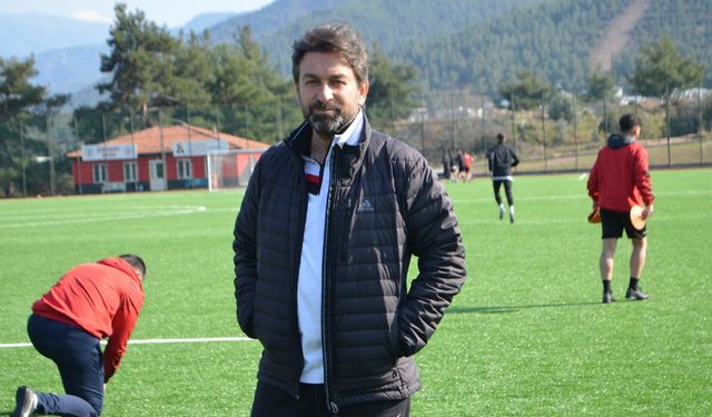 Denizli İdmanyurdu'nda yaprak dökümü