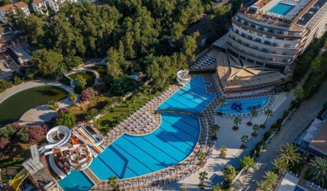 Alanya’da Nerede Kalınır? Bera Alanya Oteli Deneyimi