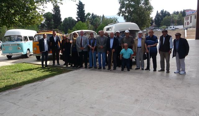 Denizli’de Yaşlılar Kent Müzesi’ni Ziyaret Etti
