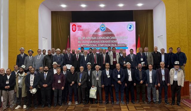 PAÜ Rektörü Güngör Uluslararası Serahsî Sempozyumu’na katıldı