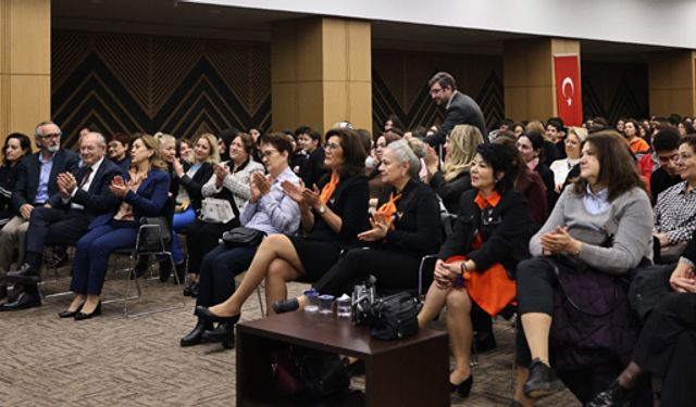 Denizli’de 25 Kasım’a damga vuran panel: Şiddeti tanı, sınırını koru