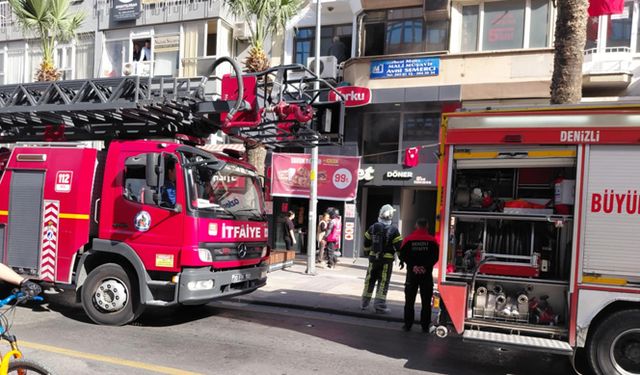 Dönercide çıkan yangın paniğe yol açtı