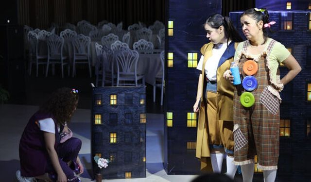 Dünyadaki Son Çiçek oyunu, miniklerden büyük beğeni topladı