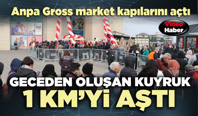 Geceden oluşan kuyruk 1 km’yi aştı