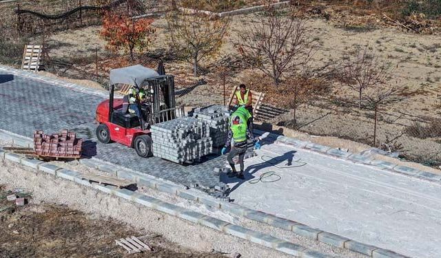 Çivril’e 100 bin metrekarelik kilit parke yatırımı