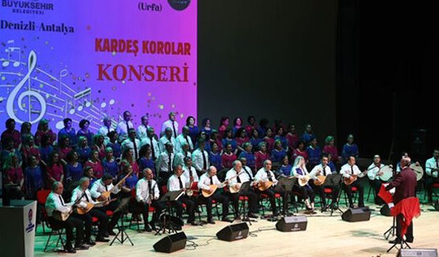 “Kardeş Korolar Konseri” ayakta alkışlandı