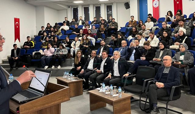 İş insanı Turgay Mersin İİBF’nin konuğu oldu