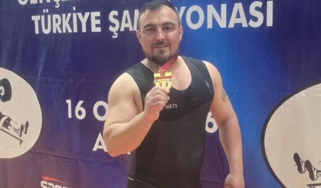 Denizlili Parahalterci Hakan Dağ Türkiye Şampiyonu