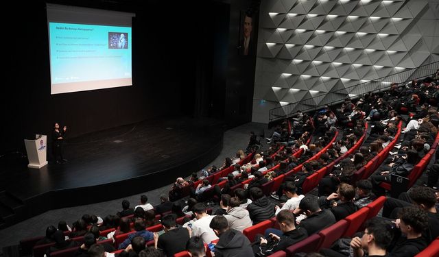 “Makineler Nasıl Öğrenir?” Söyleşisi Gerçekleştirildi