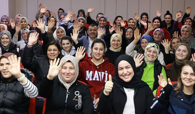 Buldan ve Babadağlı kadınlardan teşekkür ziyareti