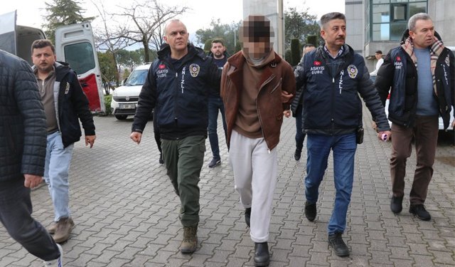 Denizli’de Kamyonette C*nayet Zanlısı Tutuklandı