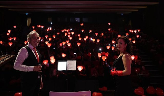 “Aşka Dair” Konseri büyük beğeni topladı