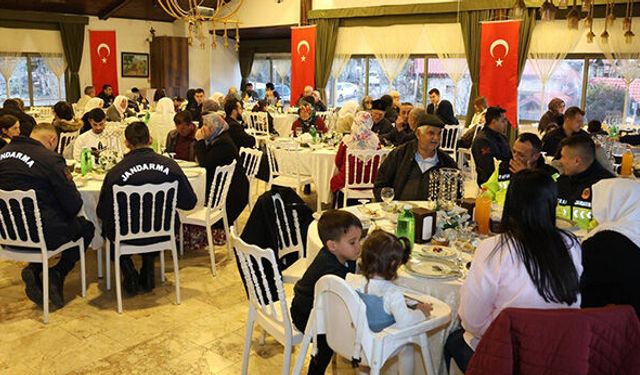 Çameli protokolü şehit aileleriyle iftarda buluştu