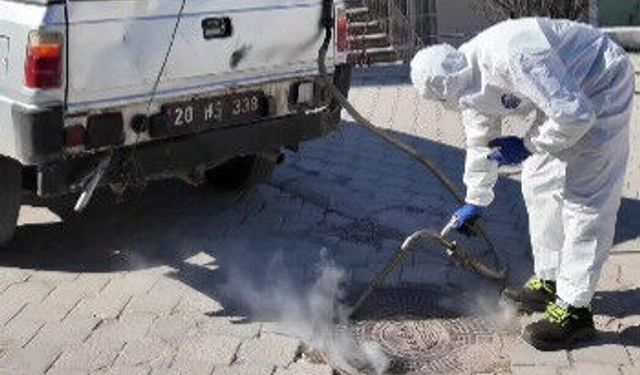 Tavas’ta rögarlar ilaçlanıyor