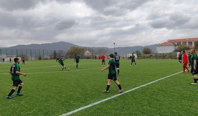 Çameli’de Kurumlar ve Mahalleler arası Futbol Turnuvası başladı
