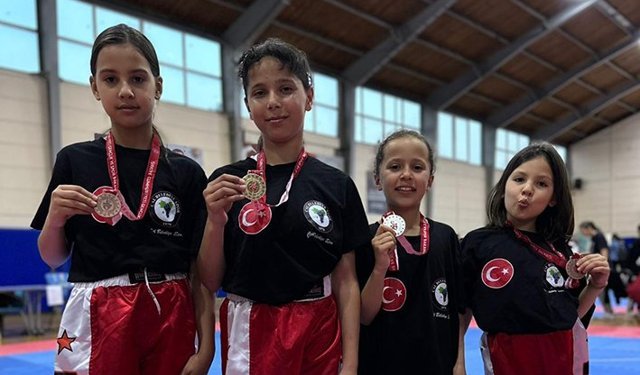 Çal’da 23 Nisan Satranç Turnuvası düzenlendi