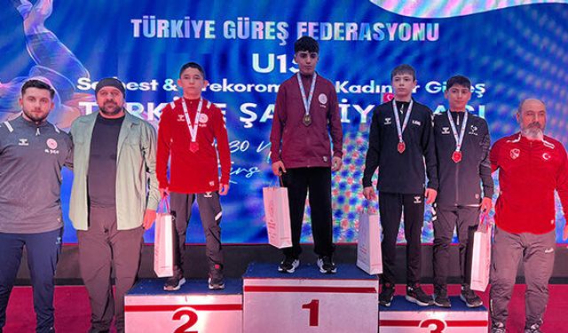 Güreşçiler Türkiye Şampiyonu