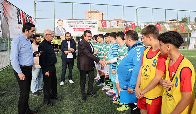 19 Mayıs Gençlik Haftası Futbol Turnuvası başladı
