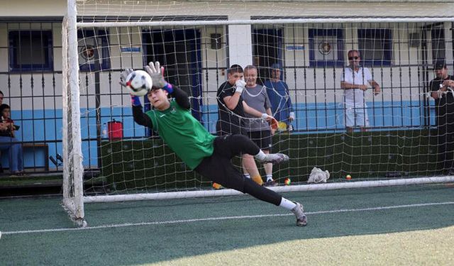 Merkezefendi Yaz Spor Okulları’nda kaleci eğitimleri başlıyor