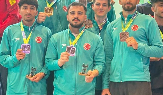 PAÜ’lü Karatecilerden Dünya Üçüncülüğü Gururu