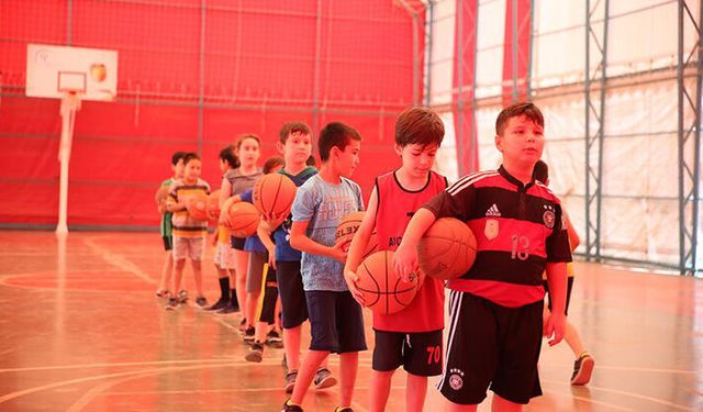 Merkezefendi'de Yaz Spor Okulları kurs kayıtları başladı