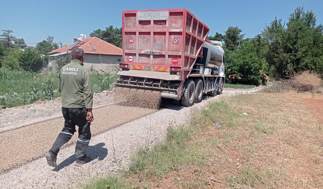 Çameli’de Asfalt Seferberliği Sürüyor