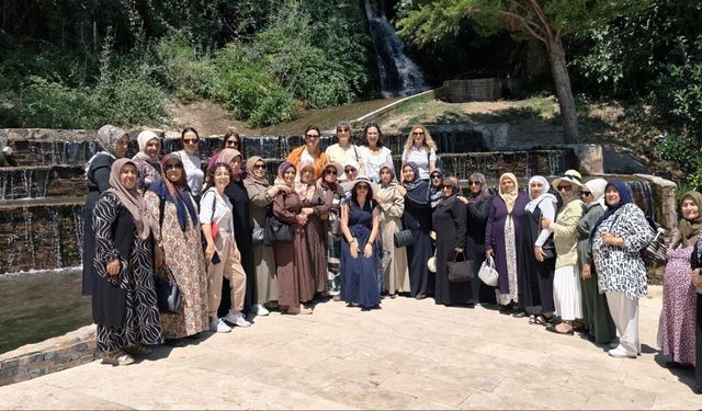 Okuma-Yazma Öğrenen Kadınlar Bu Kez Keşif Yolculuğunda