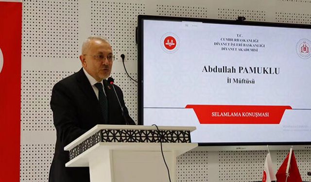 Denizli’de “İdeal din görevlisi nasıl olmalı?” konferansı düzenlendi