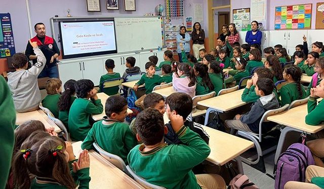 Baklan’da öğrencilere gıda israfı eğitimi verildi