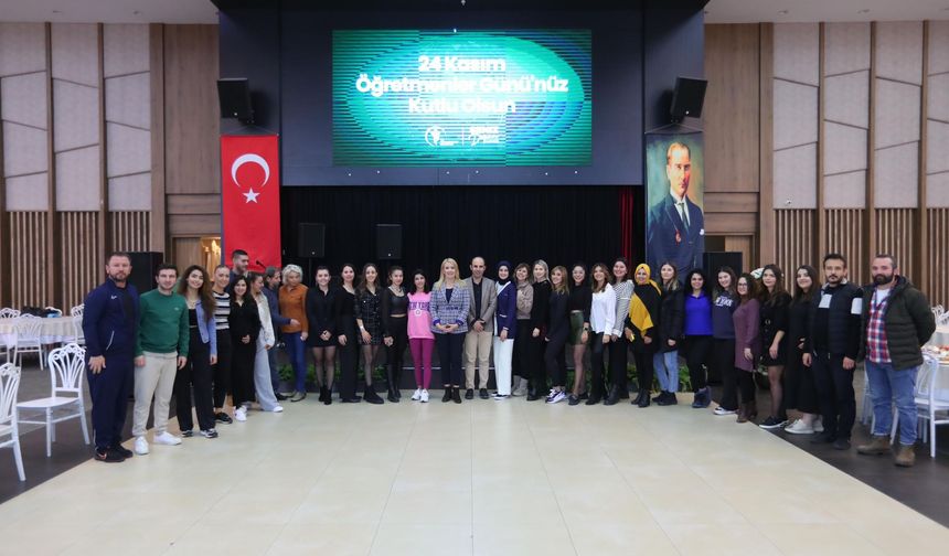 Şeniz Doğan, Belediyede Görev Yapan Öğretmenlerle Buluştu